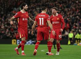 Liverpool nadal awansuje